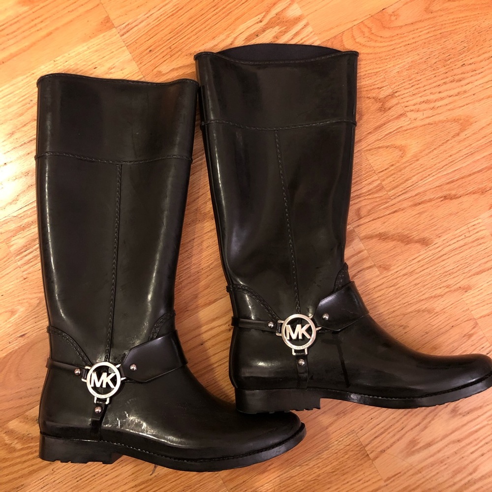 SOLD NWT Michael Kors Rain Boot